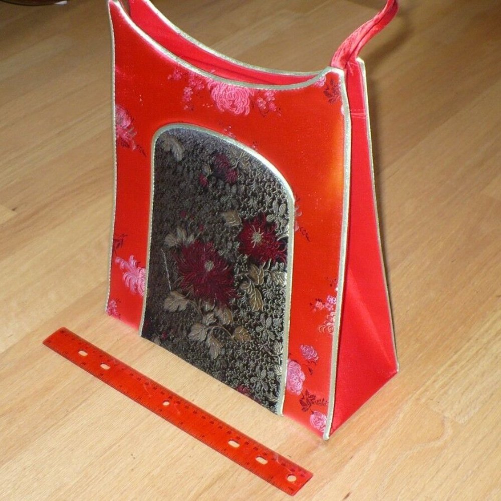 Yang Handbag - Picture 2 of 6